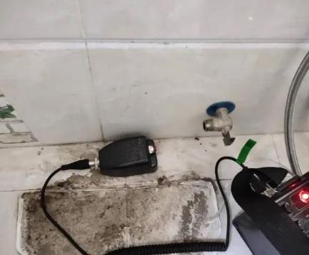 浏阳屋顶漏水维修公司分享下卫生间漏水的危害及解决方法